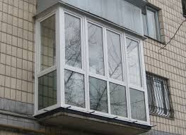 Французский балкон в Кременчуге. Стеклянный низ.